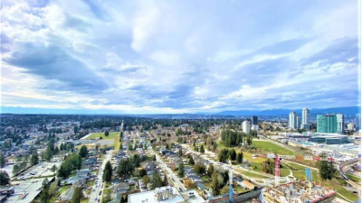 [렌트] [써리 킹조지역 / 37층 고층 뷰] 넓은 2 Bed + 2 Bath 콘도 렌트 (808 sq ft)