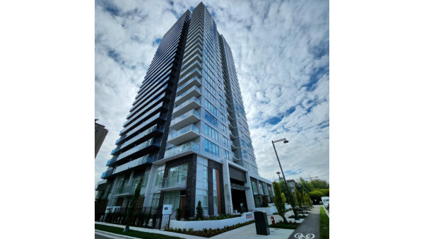 [렌트] 써리 역세권 고층아파트 1Bed+1Den 렌트