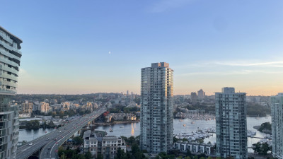 [렌트] 예일타운 False Creek View 콘도