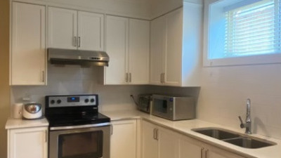 [렌트] 2 Bedroom 1 Bathroom Basement suite - North Burnaby Parkcrest Area