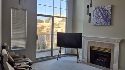 [렌트] [UBC] 2Bed 2Bath 아파트 가구 Full 테이크오버 & 첫 달 렌트비 대폭 지원!