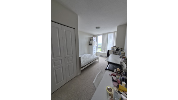 [렌트] 코퀴센터 17층 동향 콘도 2Bed+2Bath