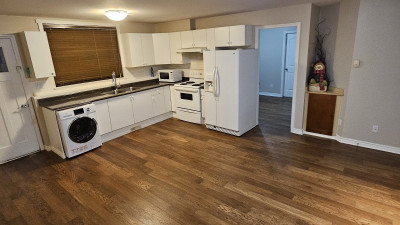 [렌트] 써리 플리우드 2 Bedroom 1 Bathroom 렌트