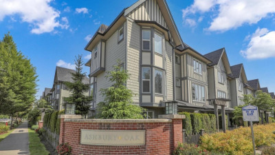 [렌트] 3베드 2배스 타운하우스 Willoughby Heights, Langley