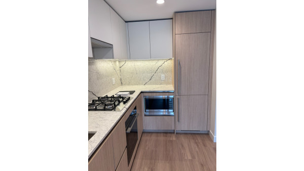 [렌트] BRAND NEW - 1 Bed Brentwood (1 parking + 1 storage) MOVE-IN JULY 1 OR EARLIER