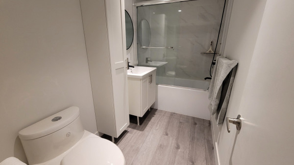 [렌트] 코퀴틀람 1베드룸 1bath 렌트 (9월입주)