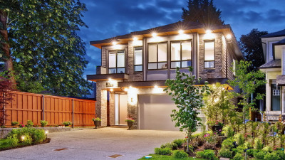 [렌트] New house, Ground Level, Near coquitlam center, 9 feet high ceiling! Radiant floor heatie