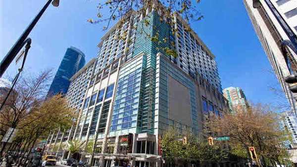 [렌트] 밴쿠버 다운타운 furnished 콘도 1bed, 1 den, 1 parking