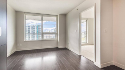 [렌트] $2,800 / 1br - Comfortable City Living (1 Bed + 1 Den & 1 Bath) (Richmond)