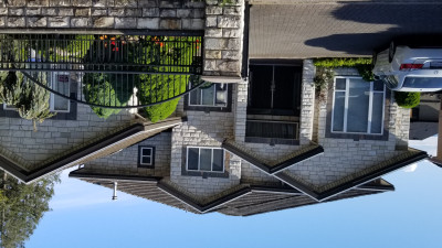 [렌트] 써리 Gate way 역에 가까운 1층 1Bed+2bath 룸 렌트합니다.