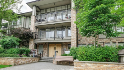 [렌트] 써리 플릿우드 2Bed 2Bath 콘도 렌트