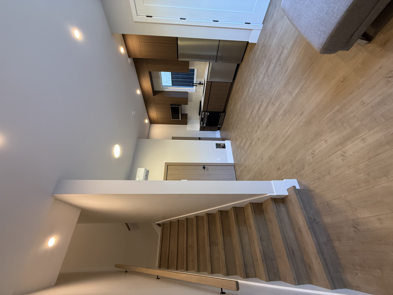 [렌트] Brand New 2 Bed / 1 Bath Above-Ground Suite, Coquitlam (Dr. Charles Best Catchment), AC & Radiant He