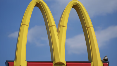 맥도날드 캐나다, 물가 상승 속 '통큰 결단'... 1년간 커피·세트 메뉴 가격 동결 및 인하