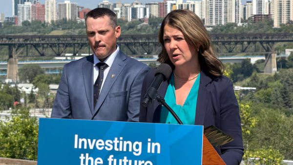 빚더미 위의 '앨버타 세금 혜택'… 전직 정부 고문 &#034;적자 부채 의존은 …