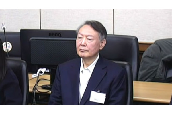 [속보] ‘체포방해’ 윤석열 전 대통령 징역 5년 선고